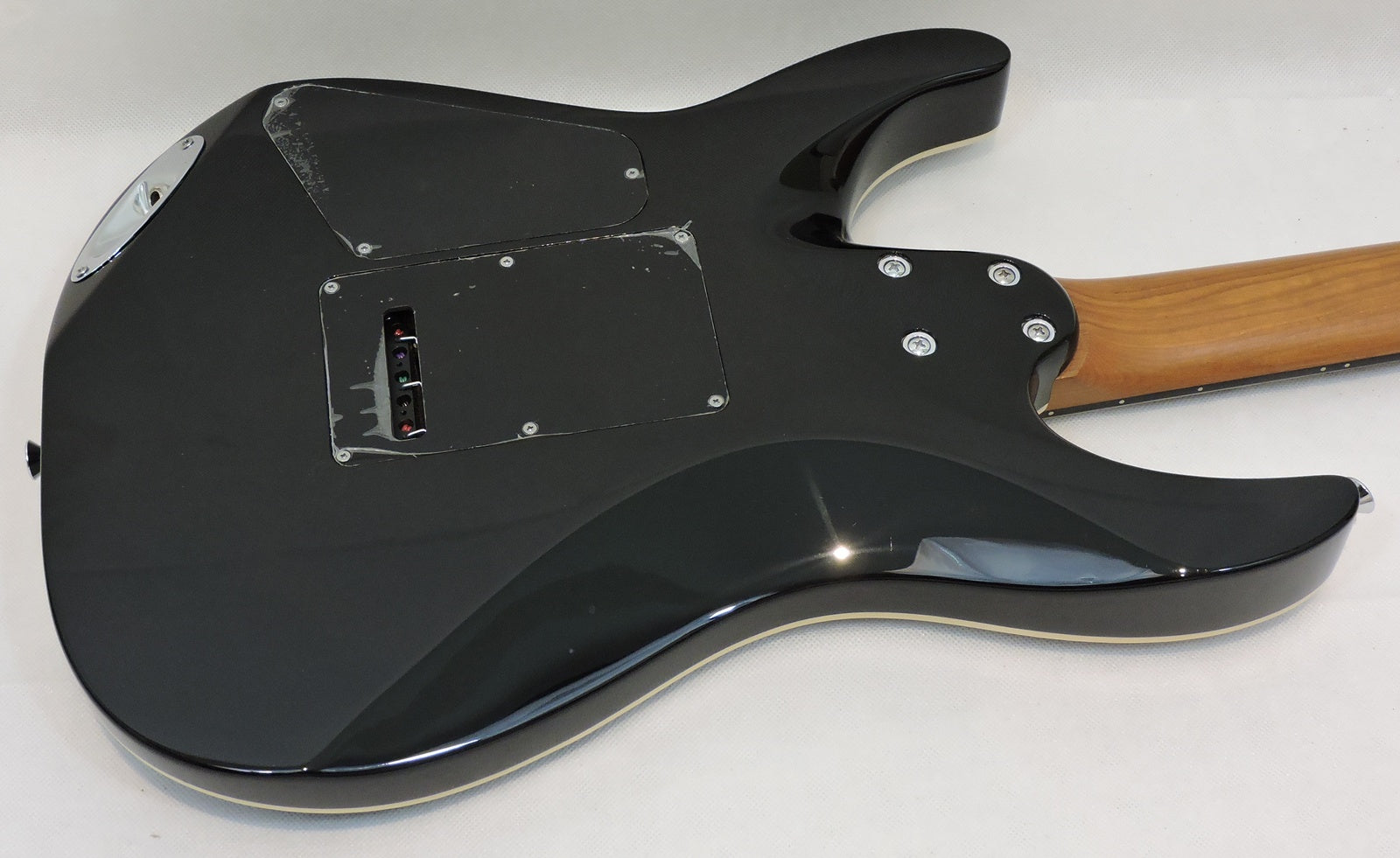 Charvel Pro-Mod Plus Dinky® DK24 HSS 2PT EB QM, Ebony Fingerboard, Amber Tiger Eye