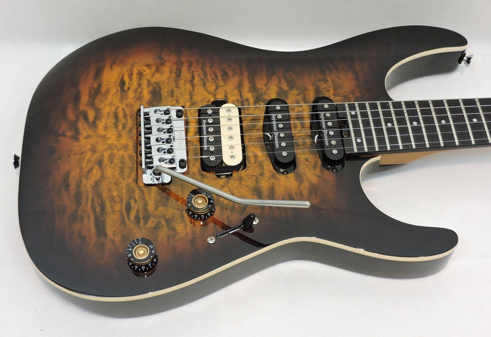 Charvel Pro-Mod Plus Dinky® DK24 HSS 2PT EB QM, Ebony Fingerboard, Amber Tiger Eye