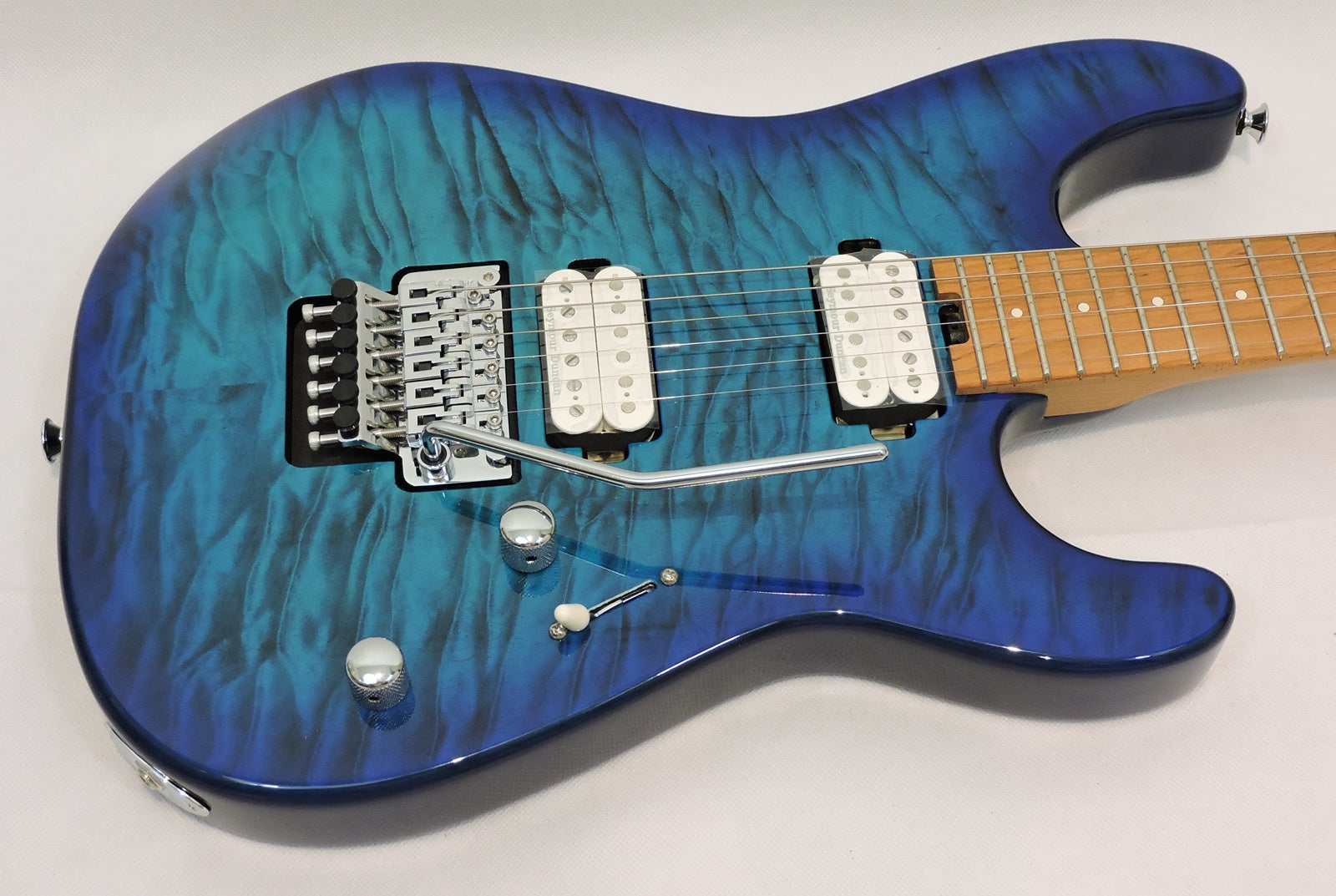 Charvel Pro-Mod Plus San Dimas® Style 1 HH FR CM, Carmalized Maple Fingerboard, Chlorine Burst