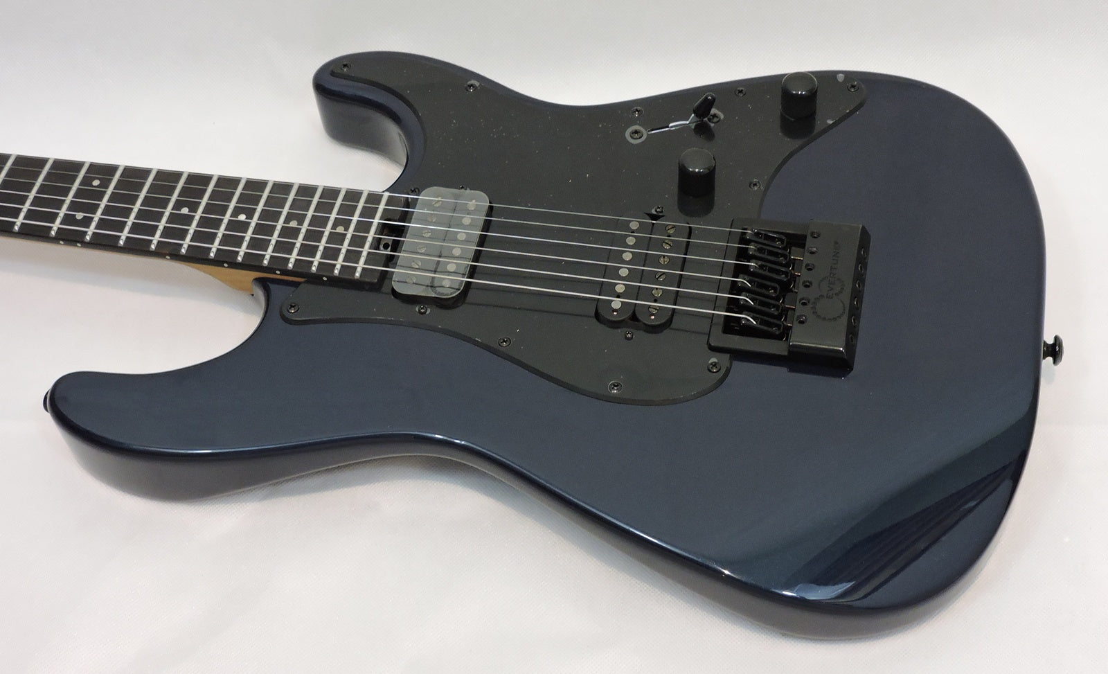 Charvel Pro-Mod Plus So-Cal Style 1 HH EVERTUNE6 E, Ebony Fingerboard, Midnight Blue
