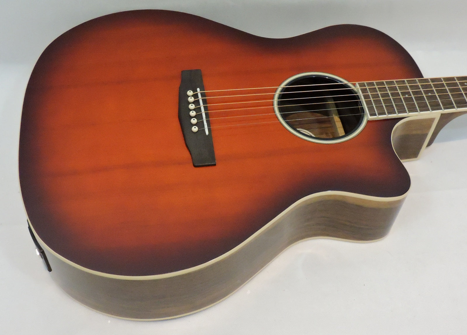 Cort Exotic-GA Walnut Sunburst