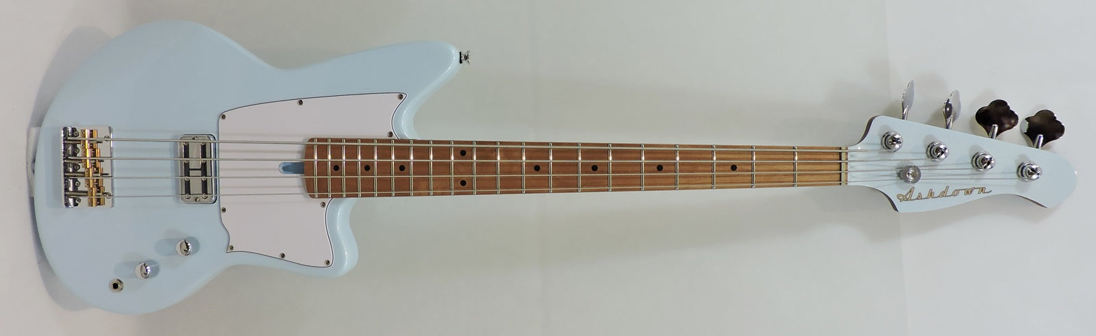 Ashdown Capri Short Scale 'Roasted Series' Bass, Sparkle Ice Blue