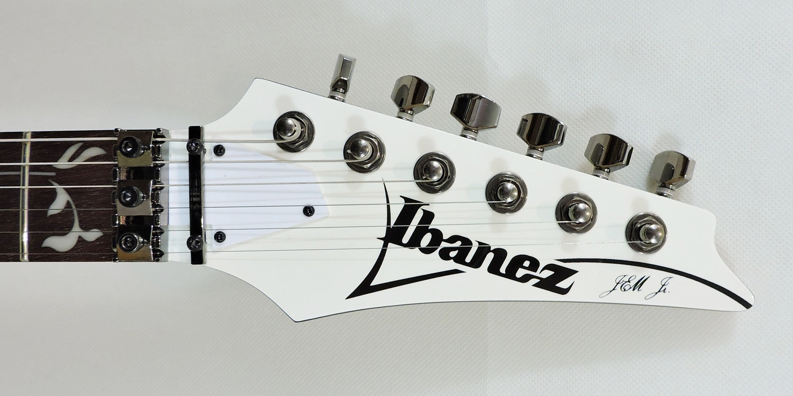 Ibanez JEMJR-WH Steve Vai, White