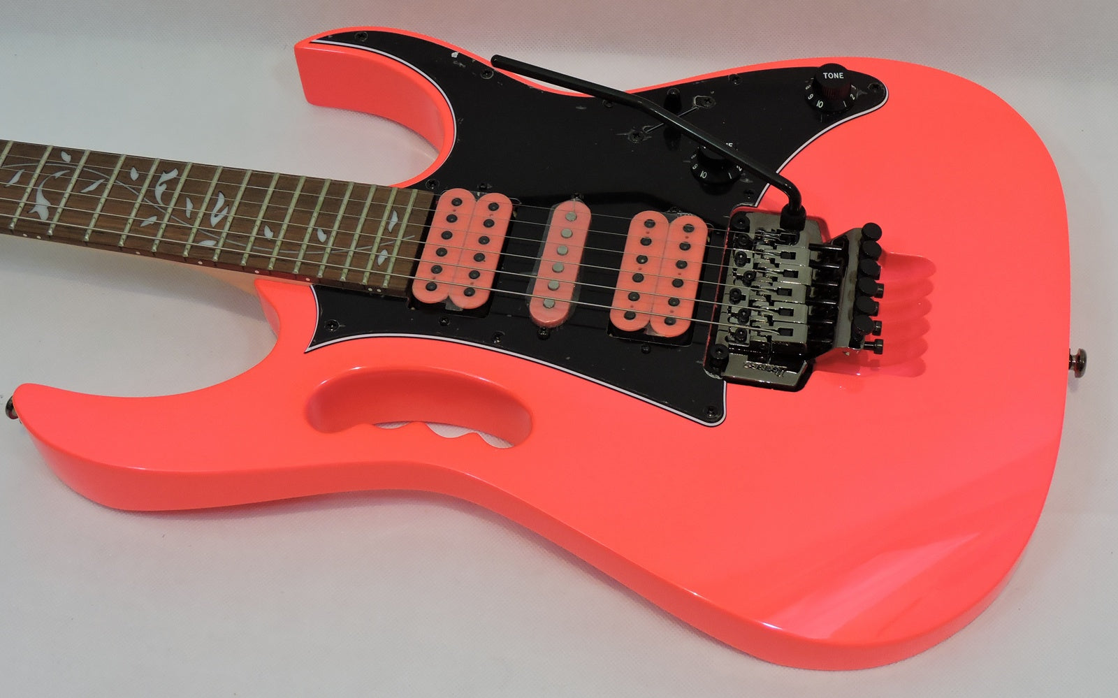 Ibanez JEMJRSP-PK Steve Vai Jem Junior Limited Edition, Pink