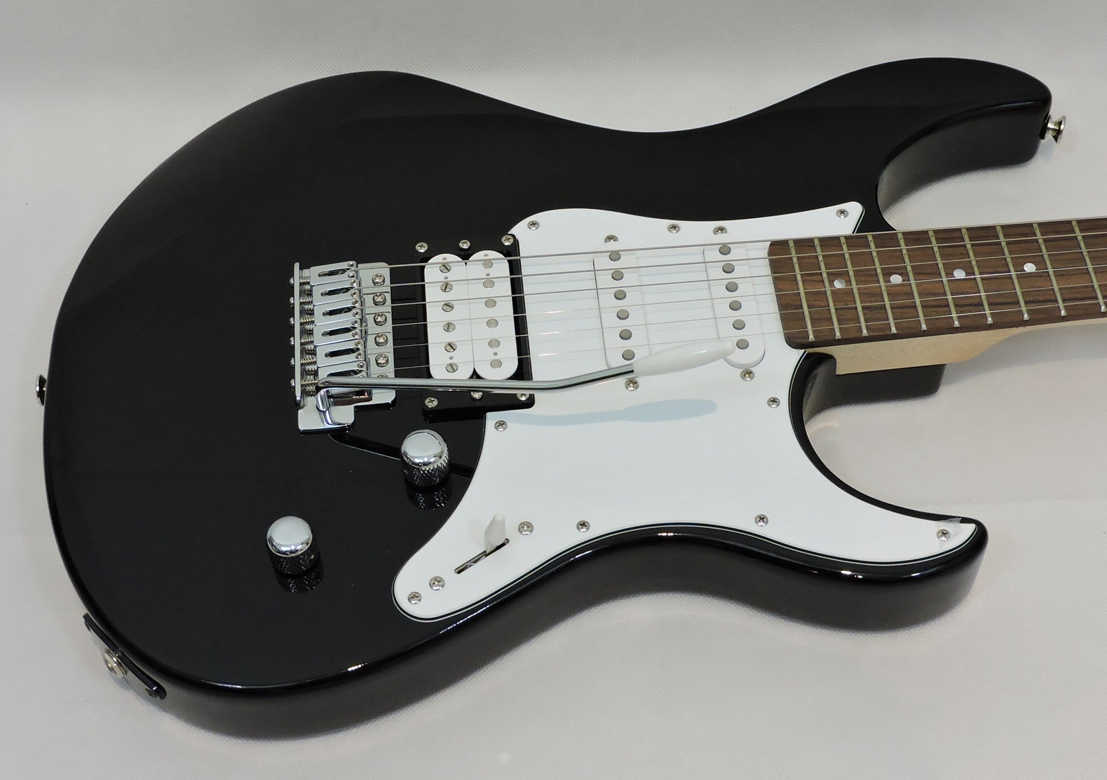 Yamaha Pacifica 112V - Used