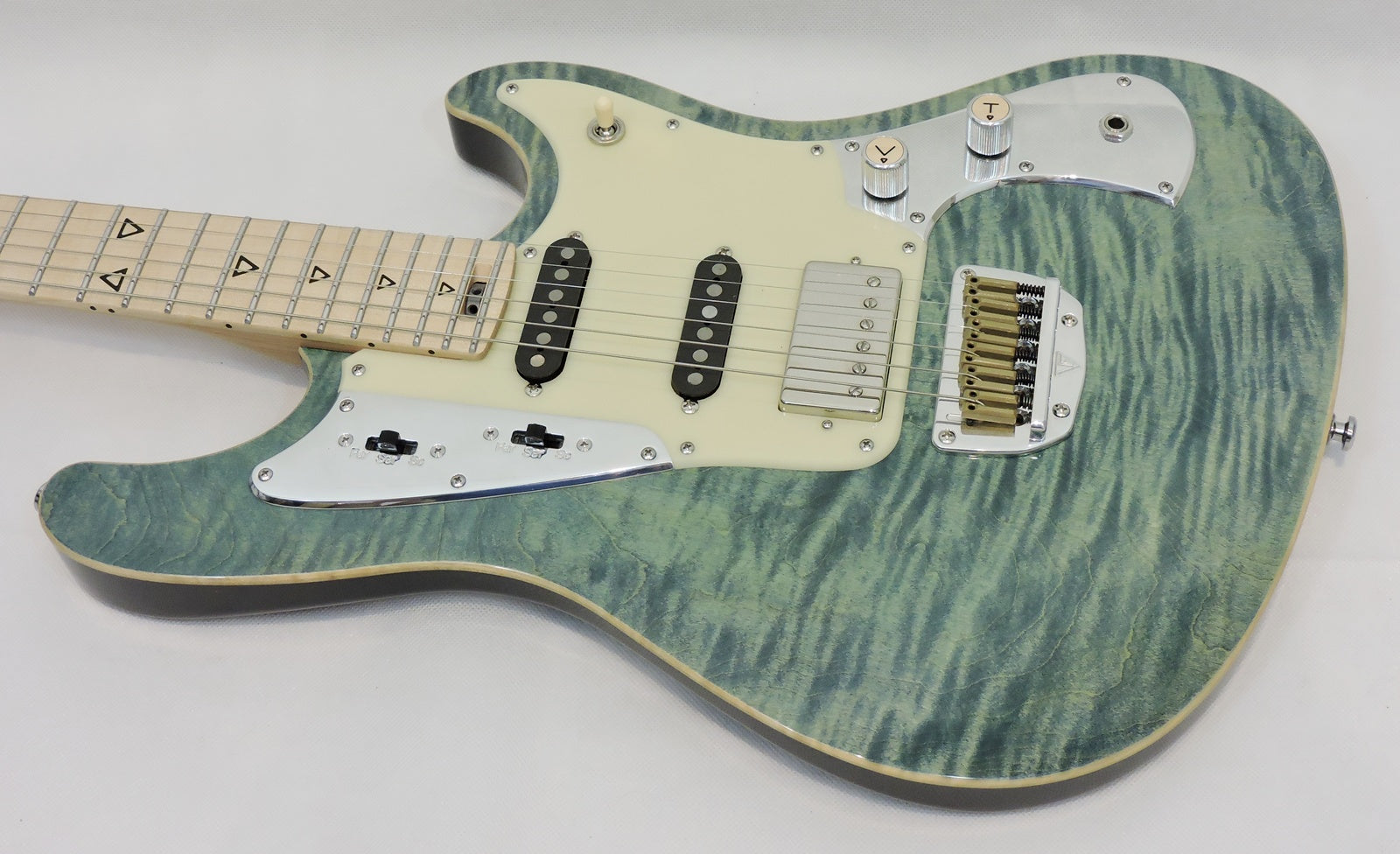 Valiant Mercury HSS ‘Blue In Green’, Maple Neck with Stainless Steel Frets