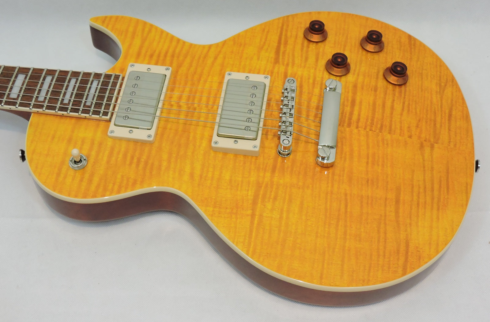 Cort Classic Rock CR250 Antique Amber
