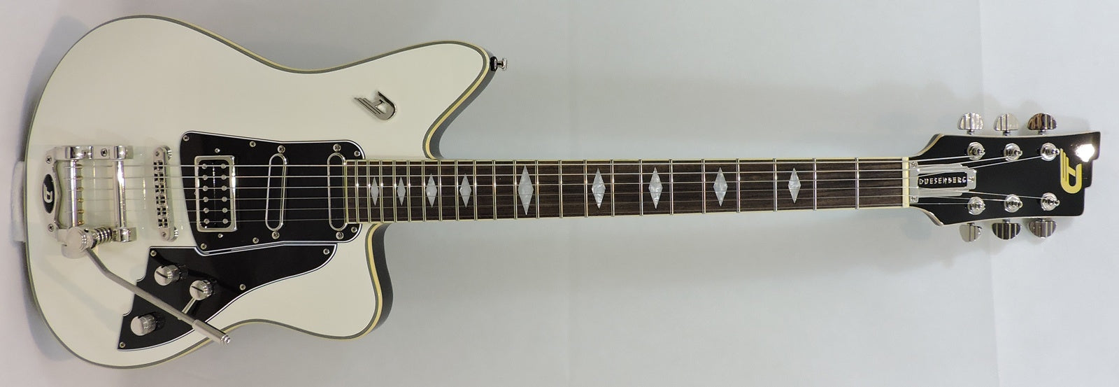 Duesenberg Paloma. White