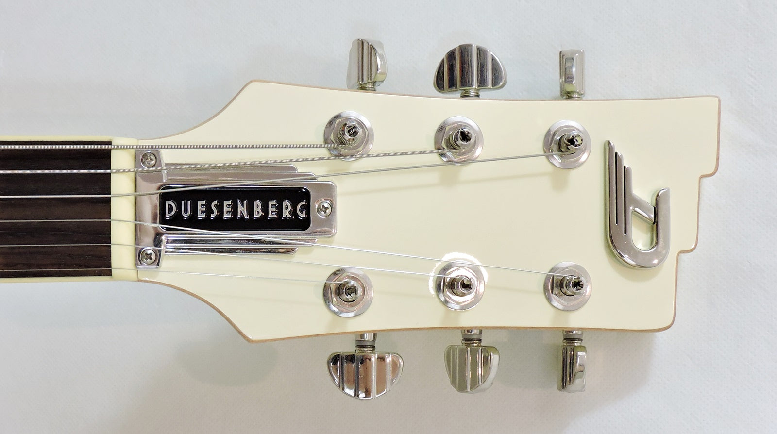 Duesenberg Starplayer TV Fullerton. Vintage White