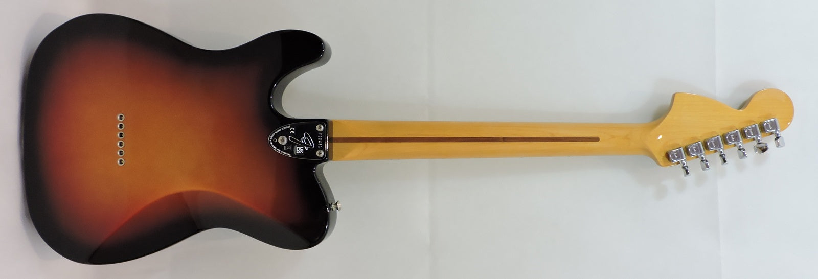 Fender American Vintage II 1975 Telecaster Deluxe. Sunburst MN