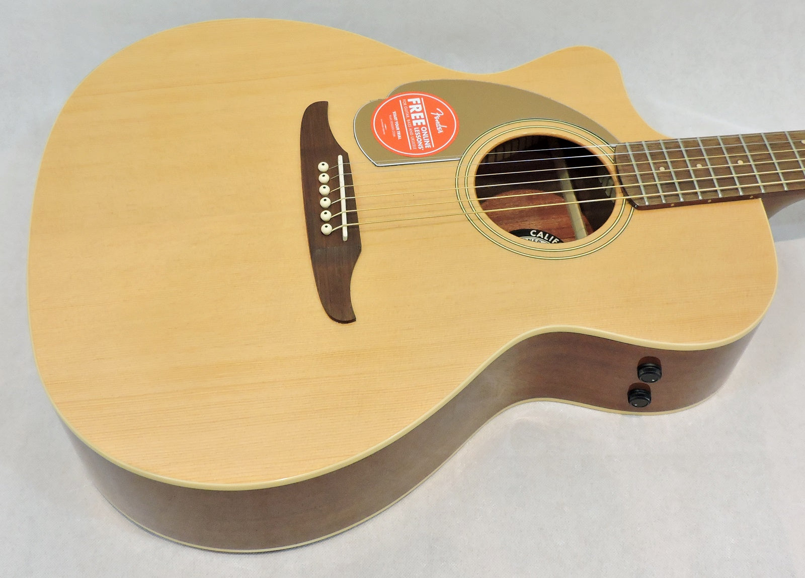 Fender Newporter Player Left Handed. Natural