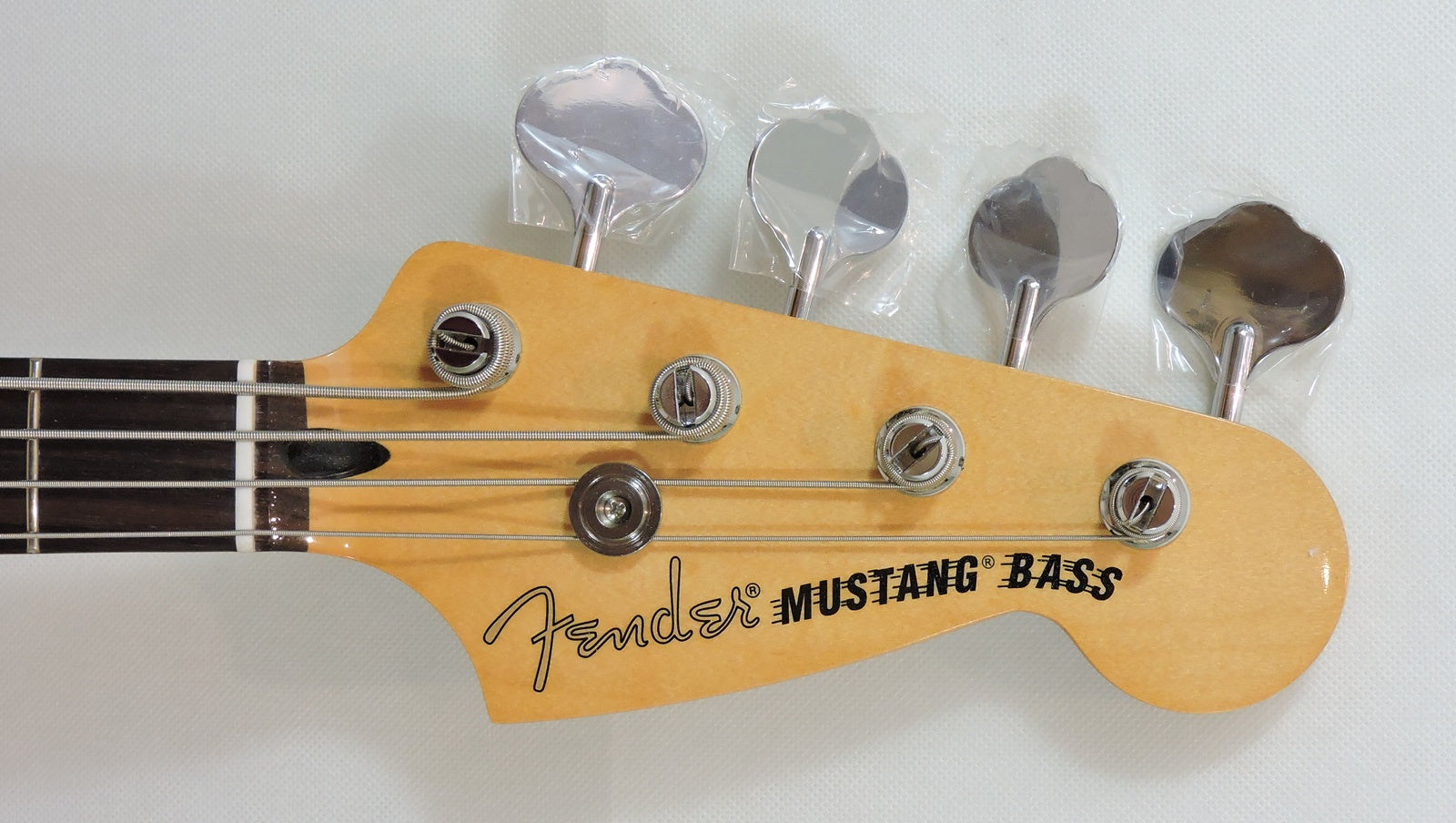Fender Player II Mustang Bass PJ. Aquatone Blue