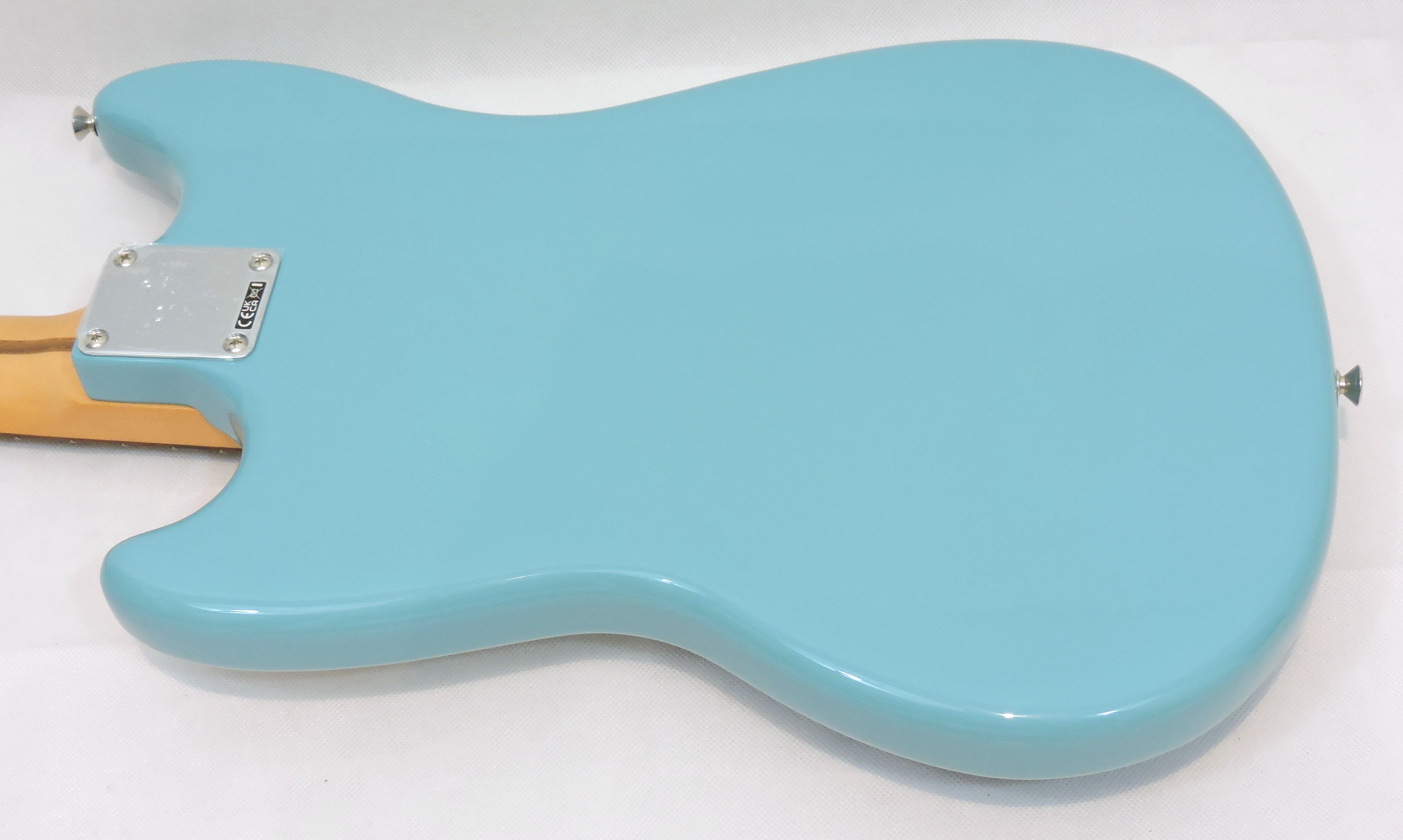 Fender Player II Mustang Bass PJ. Aquatone Blue