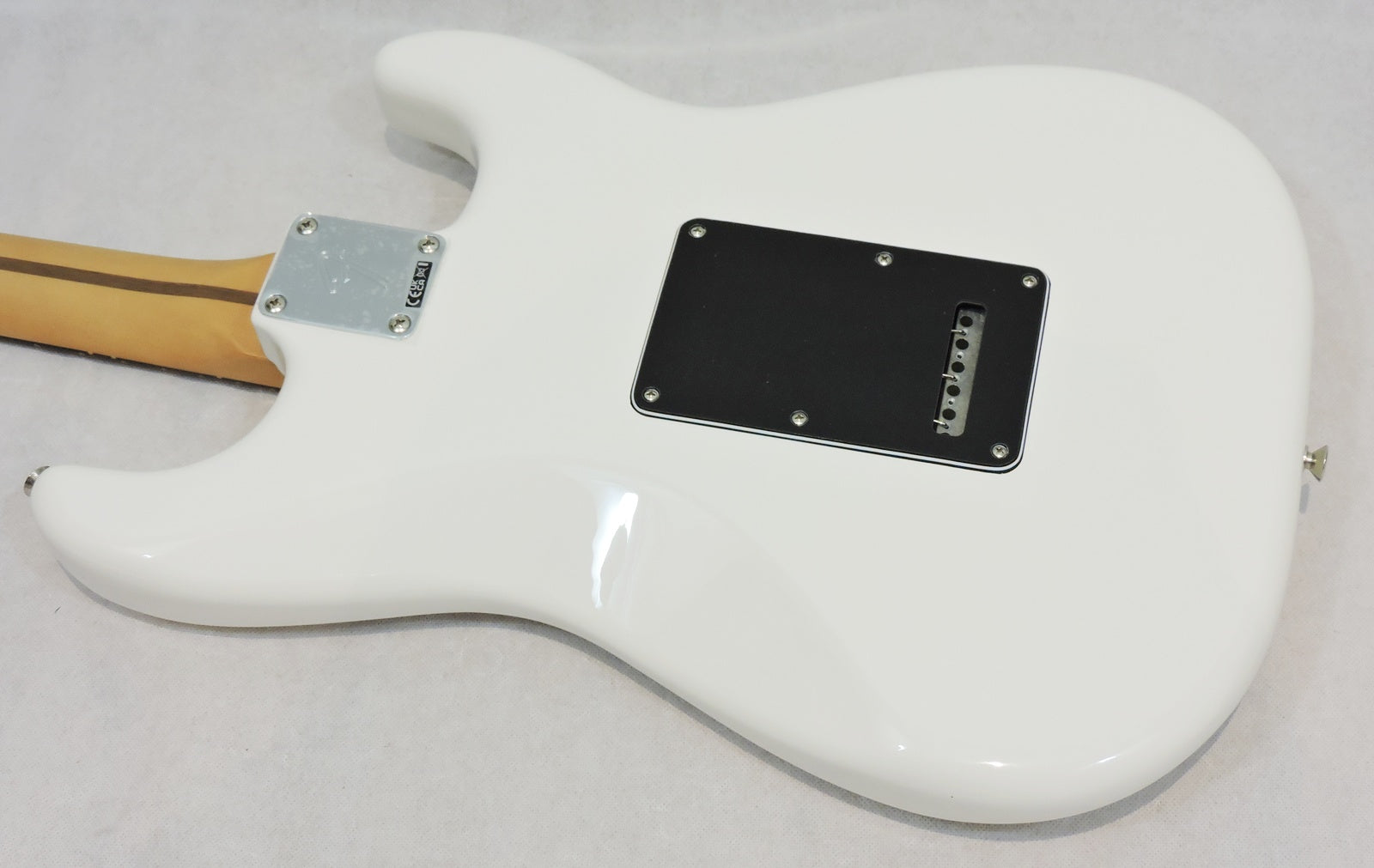 Fender Player II Stratocaster® Left-Hand, Rosewood Fingerboard, Polar White