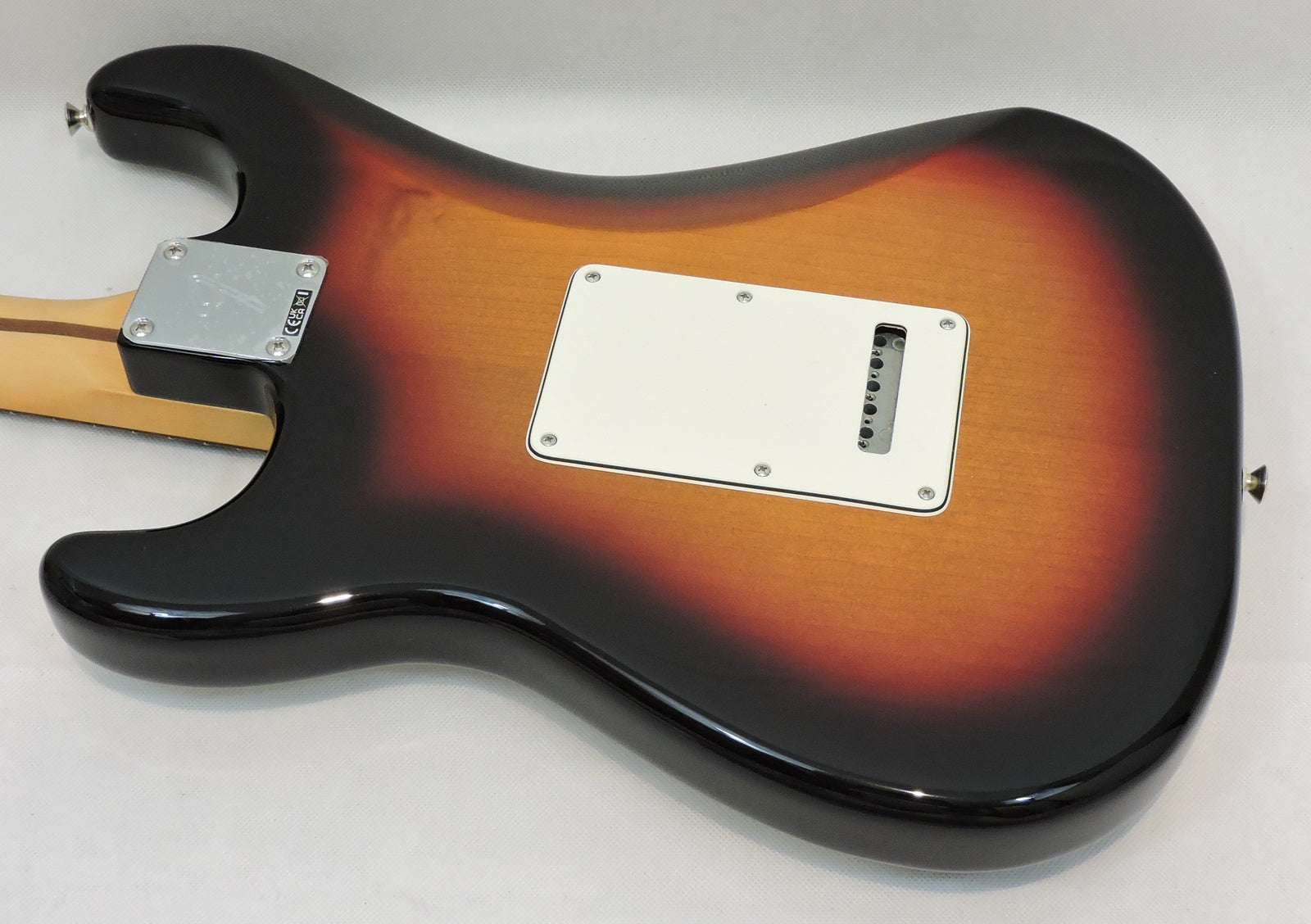 Fender Player II Stratocaster, Rosewood Fingerboard, 3-Color Sunburst