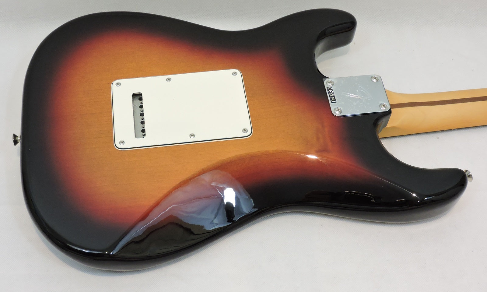 Fender Player II Stratocaster, Rosewood Fingerboard, 3-Color Sunburst