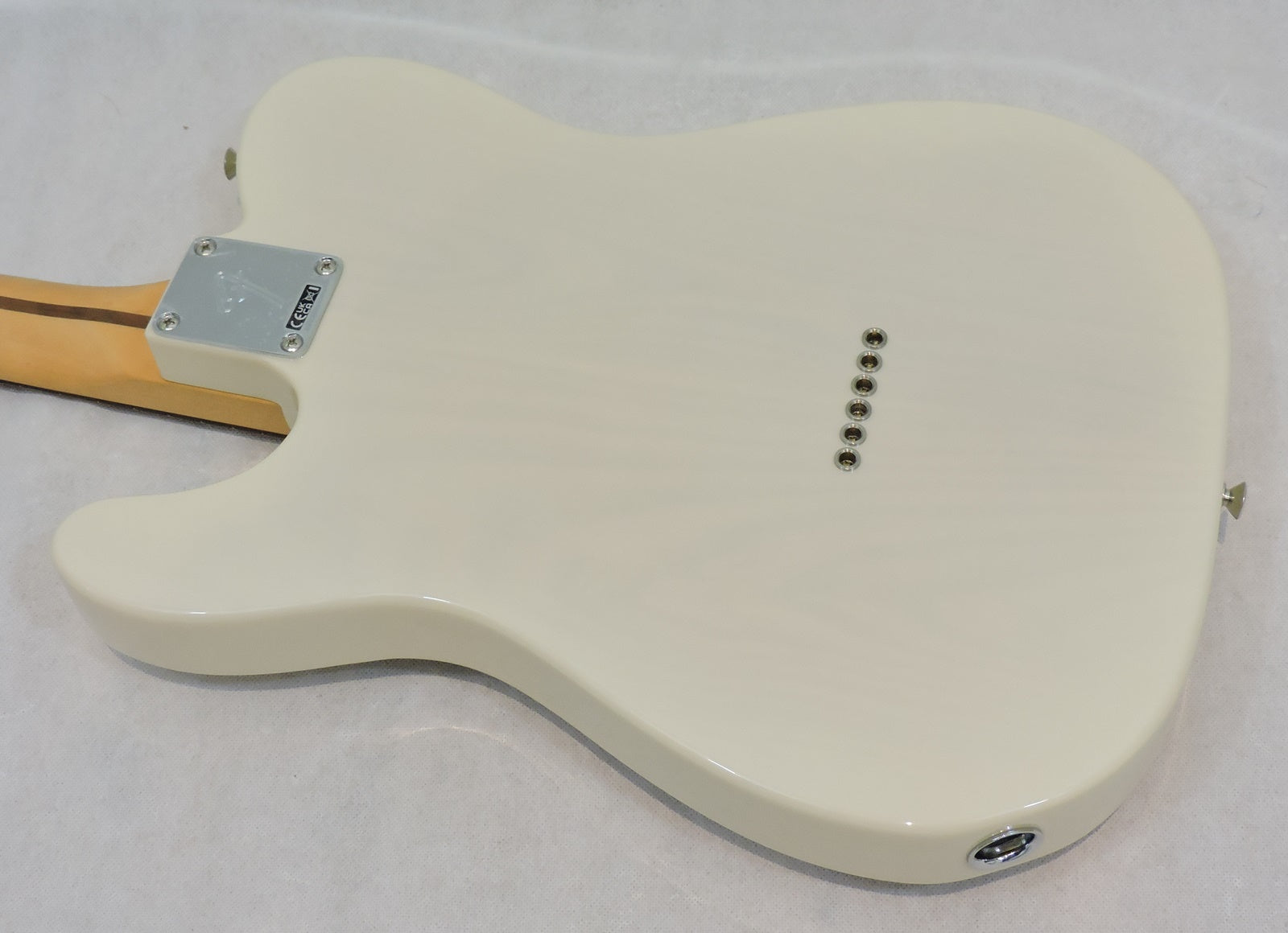 Fender Player II Telecaster®, Chambered Ash Body, Rosewood Fingerboard, White Blonde