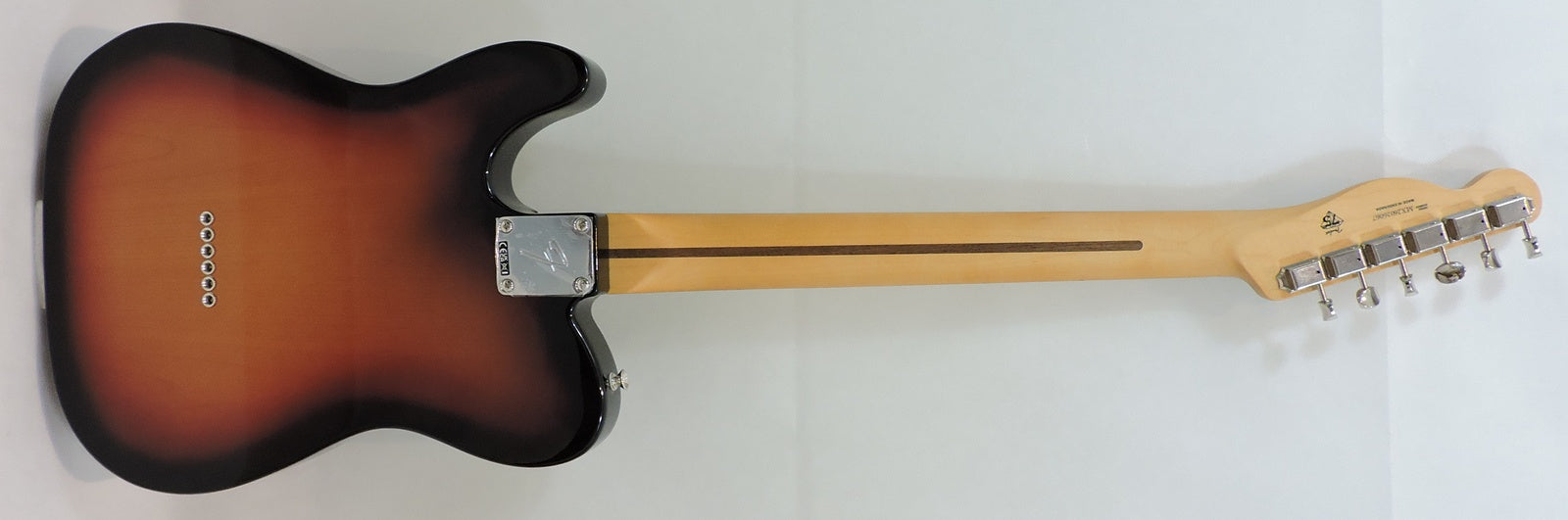 Fender Player II Telecaster, Maple Fingerboard, 3-Color Sunburst