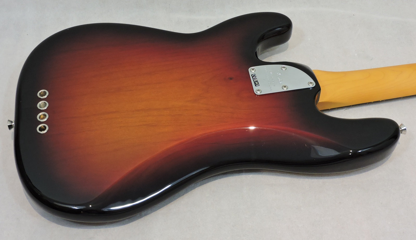 Fender American Professional II Precision Bass, 3-Colour Sunburst Rosewood Neck
