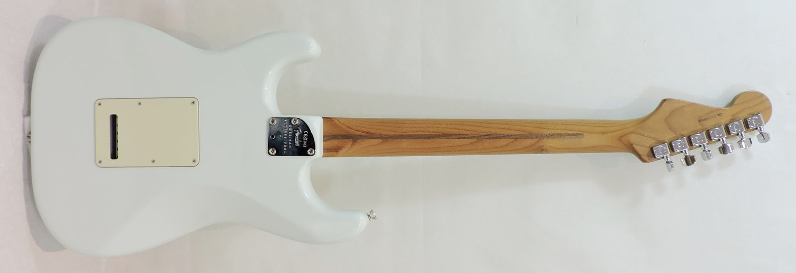 Fender American Pro II Stratocaster Roasted Maple Neck, Rosewood Fingerboard, Custom Shop '69 Pickups