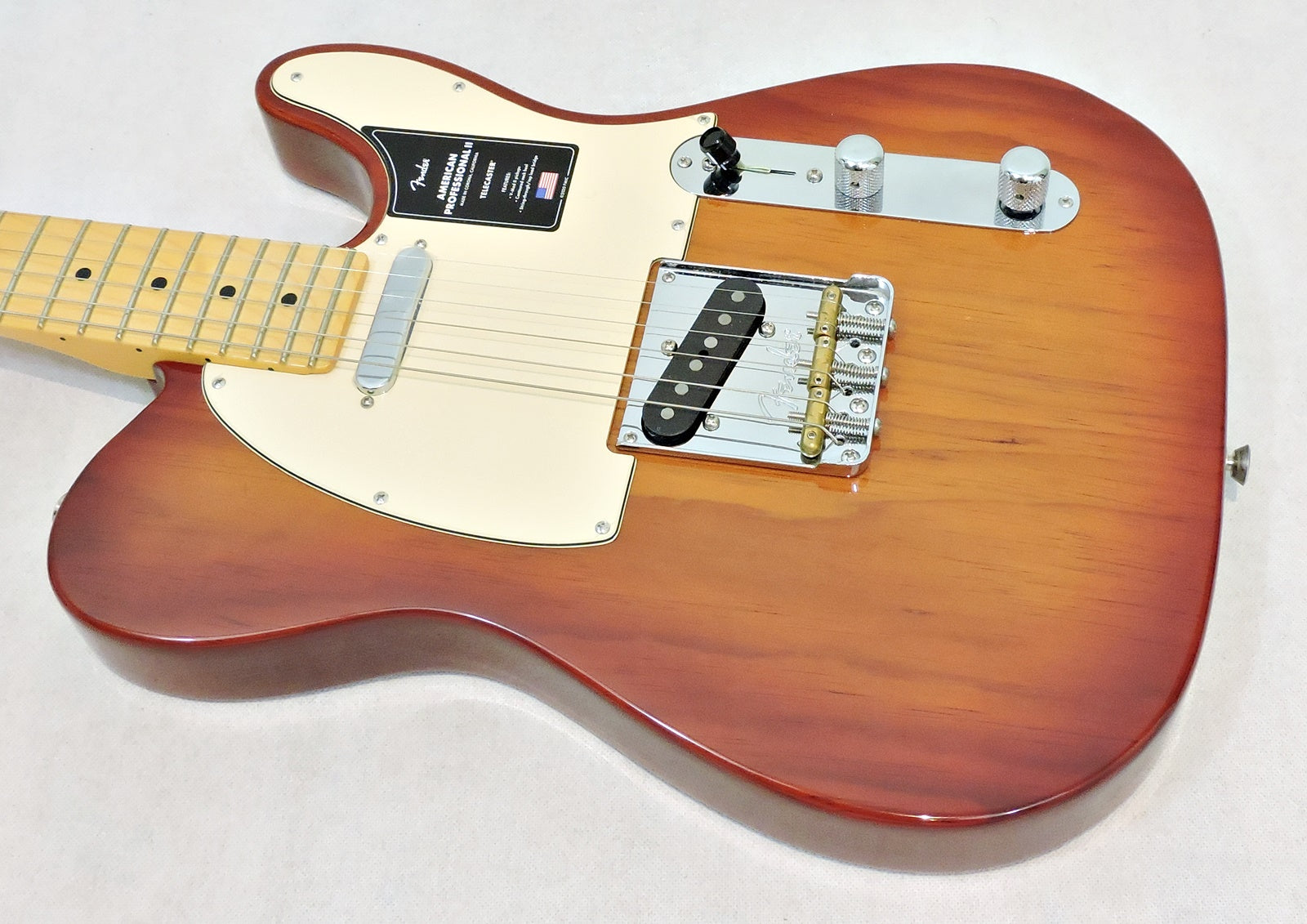 Fender American Professional II Telecaster® Maple neck Sienna Sunburst
