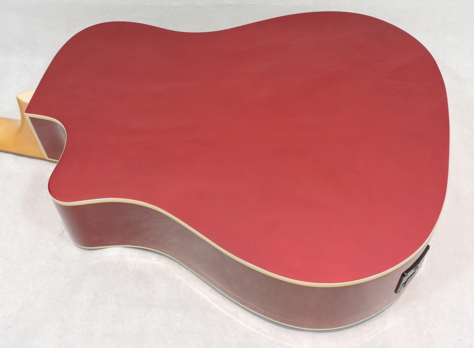 Fender Sonoran SCE, Candy Apple Red with Matching Headstock - used