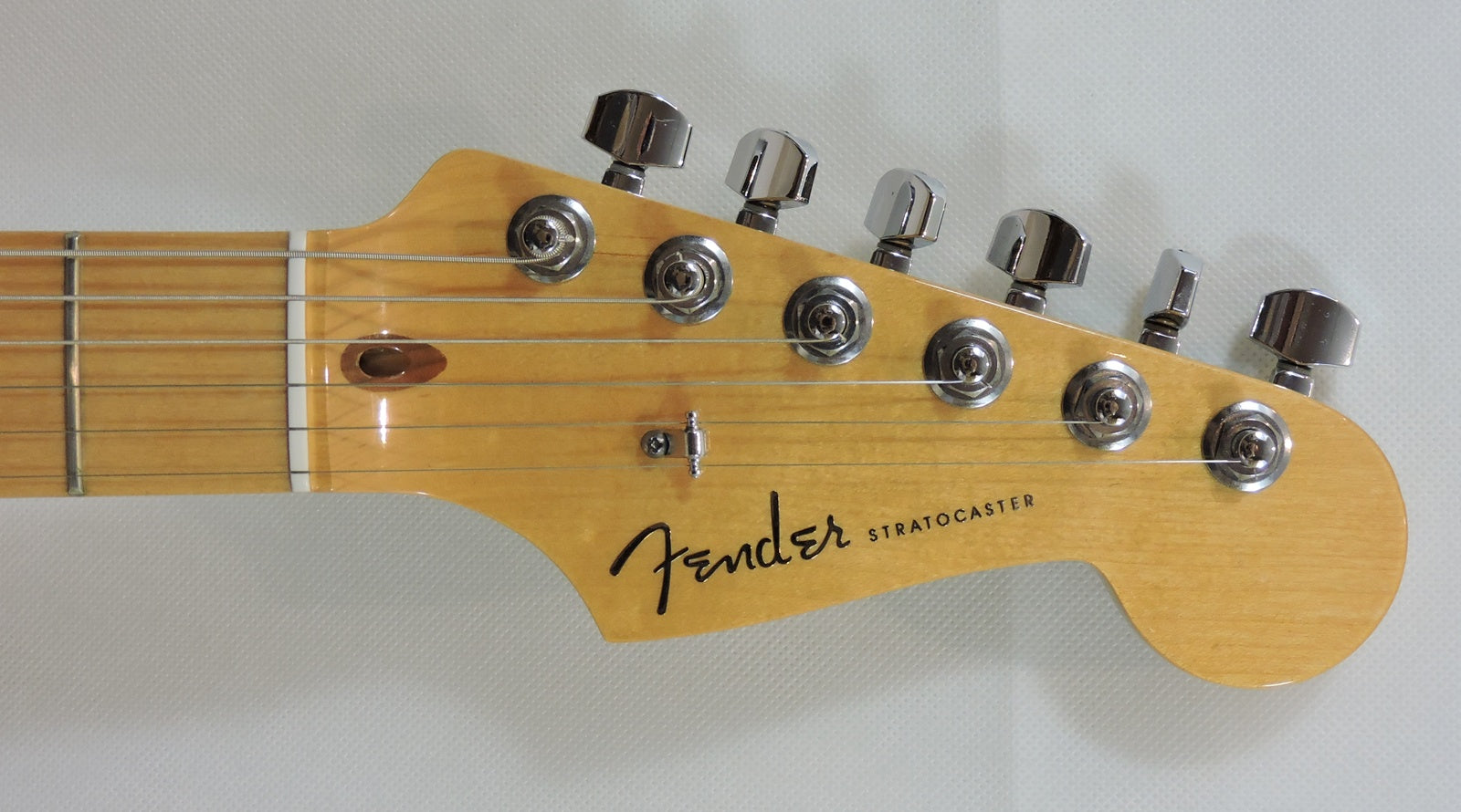 Fender American Deluxe Stratocaster - Used