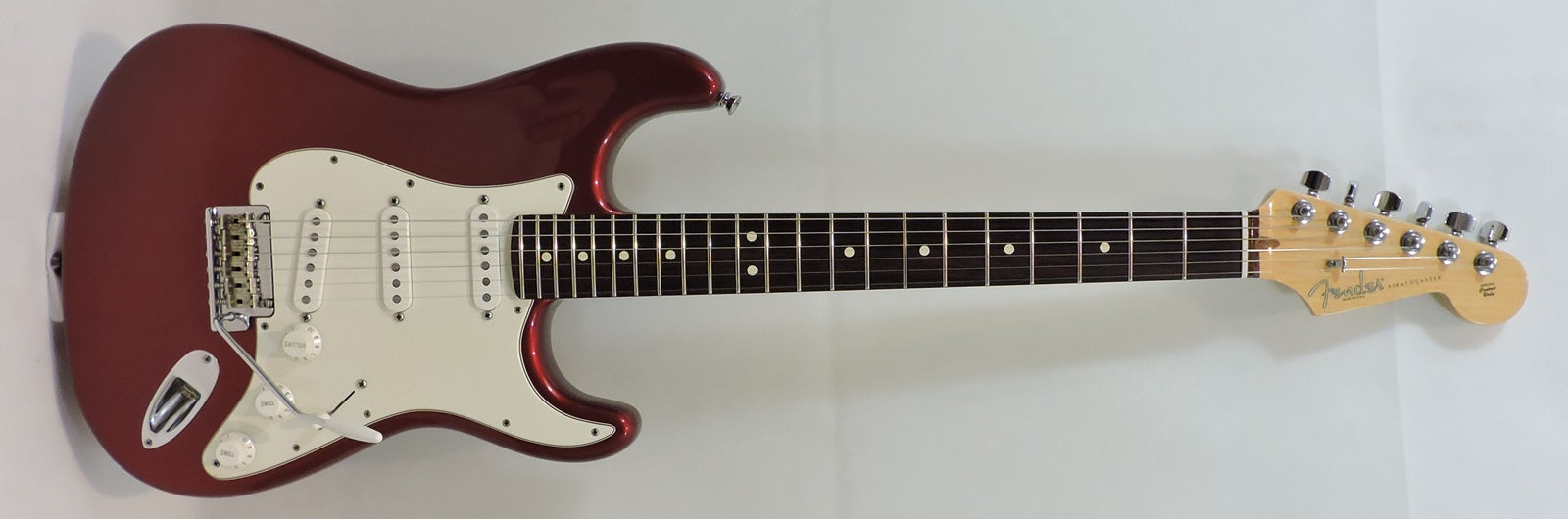Fender American Stratocaster Standard. Candy Apple Red - Used