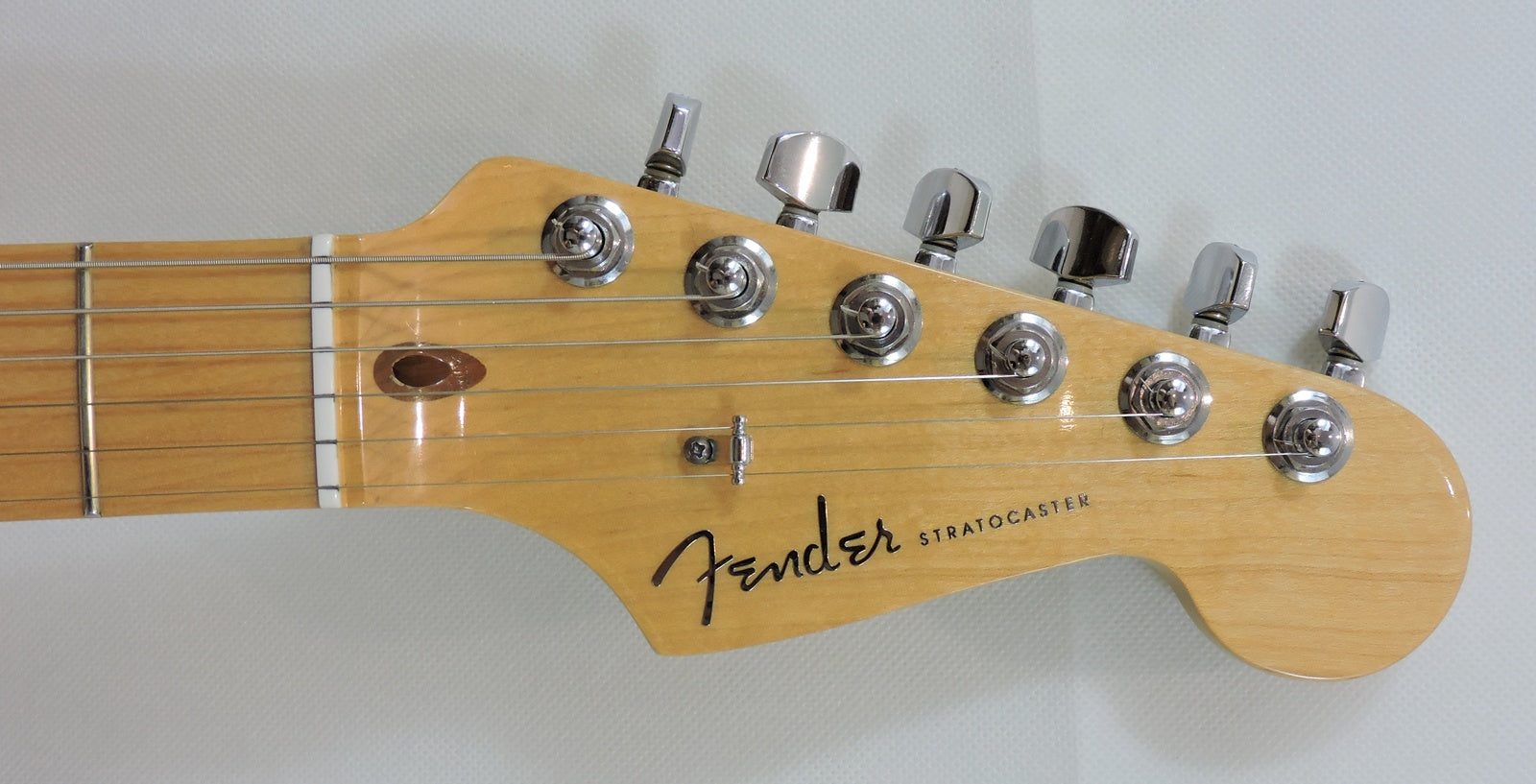 Fender American Deluxe Stratocaster - Used