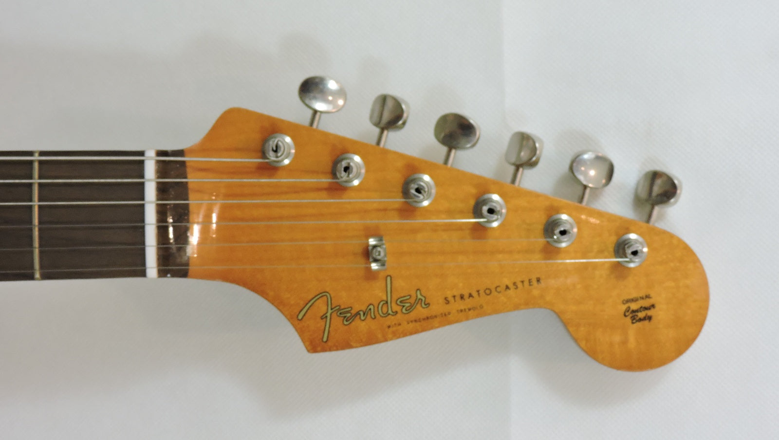 Fender Limited Edition Vintera II Road Worn '60s Stratocaster Sonic Blue
