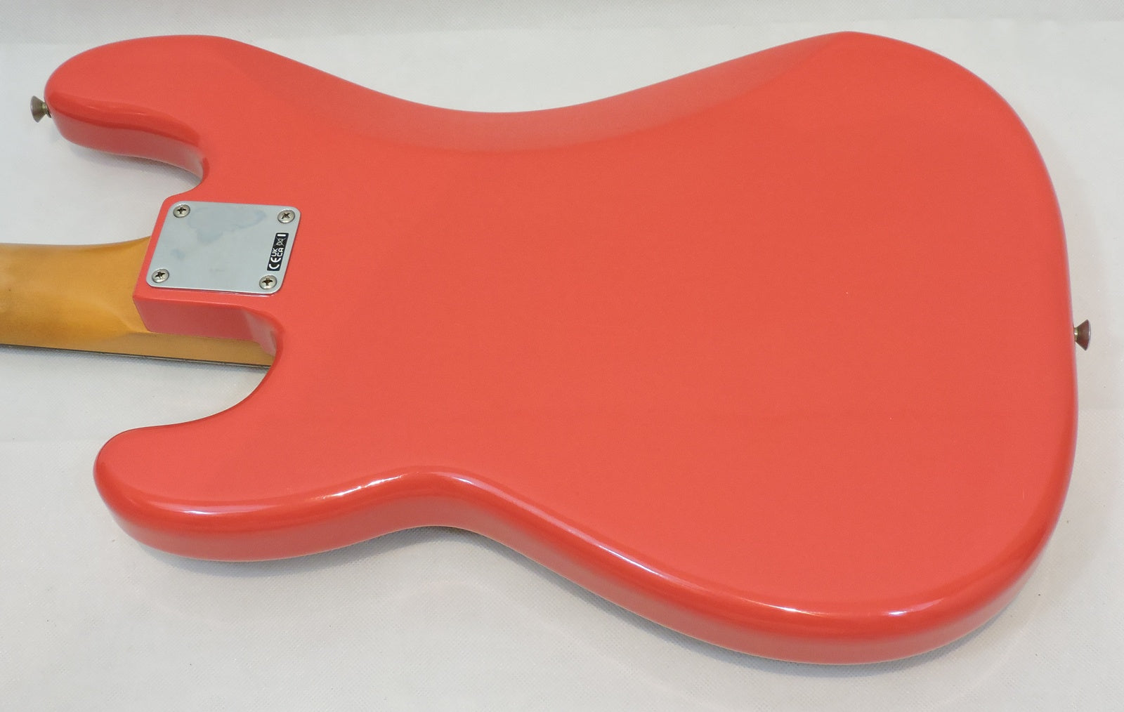 Fender Limited Edition Vintera II Road Worn '60s Precision Bass Fiesta Red