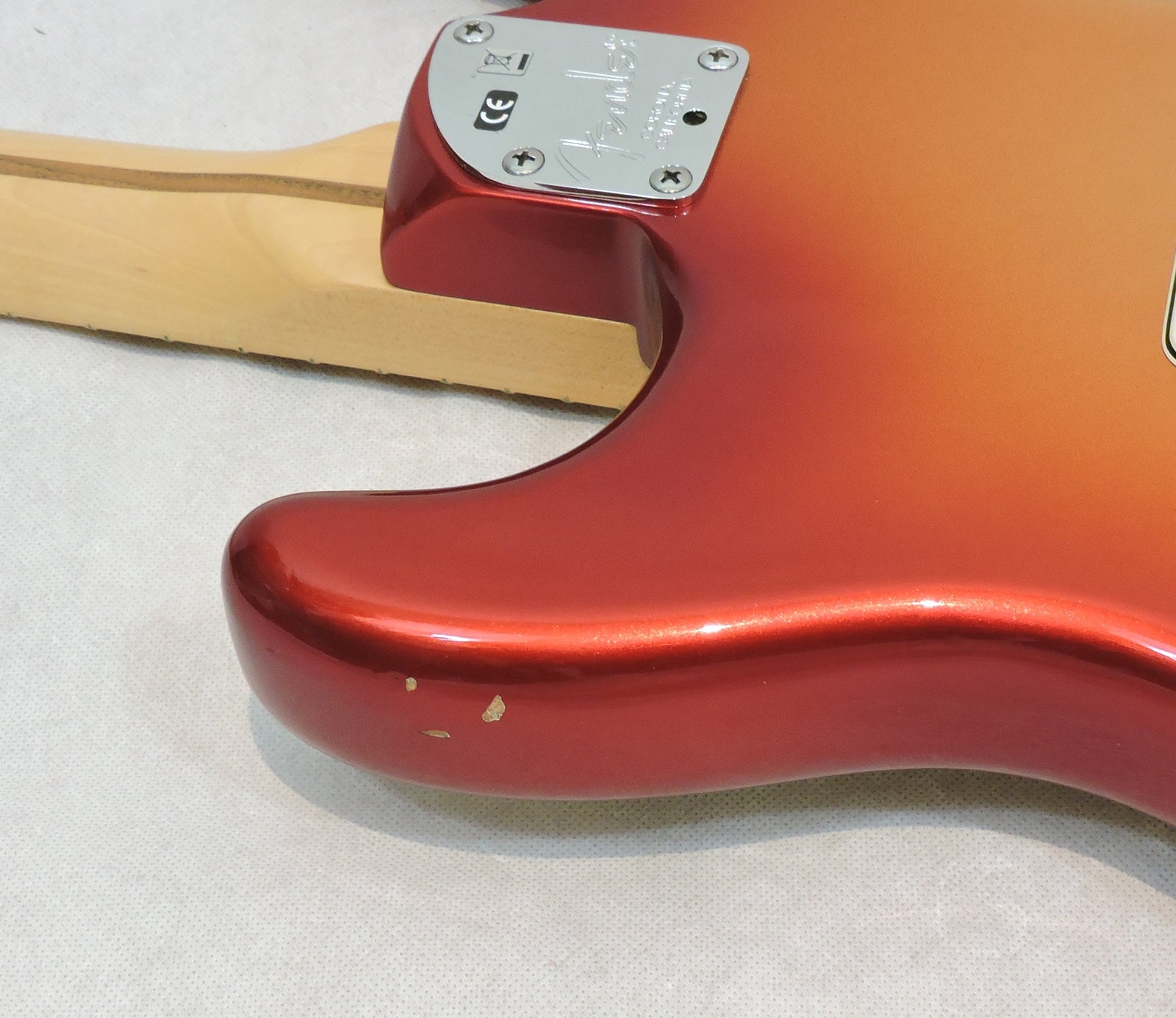Fender American Deluxe Stratocaster HSS Shawbucker™. Sunset Metallic - Used