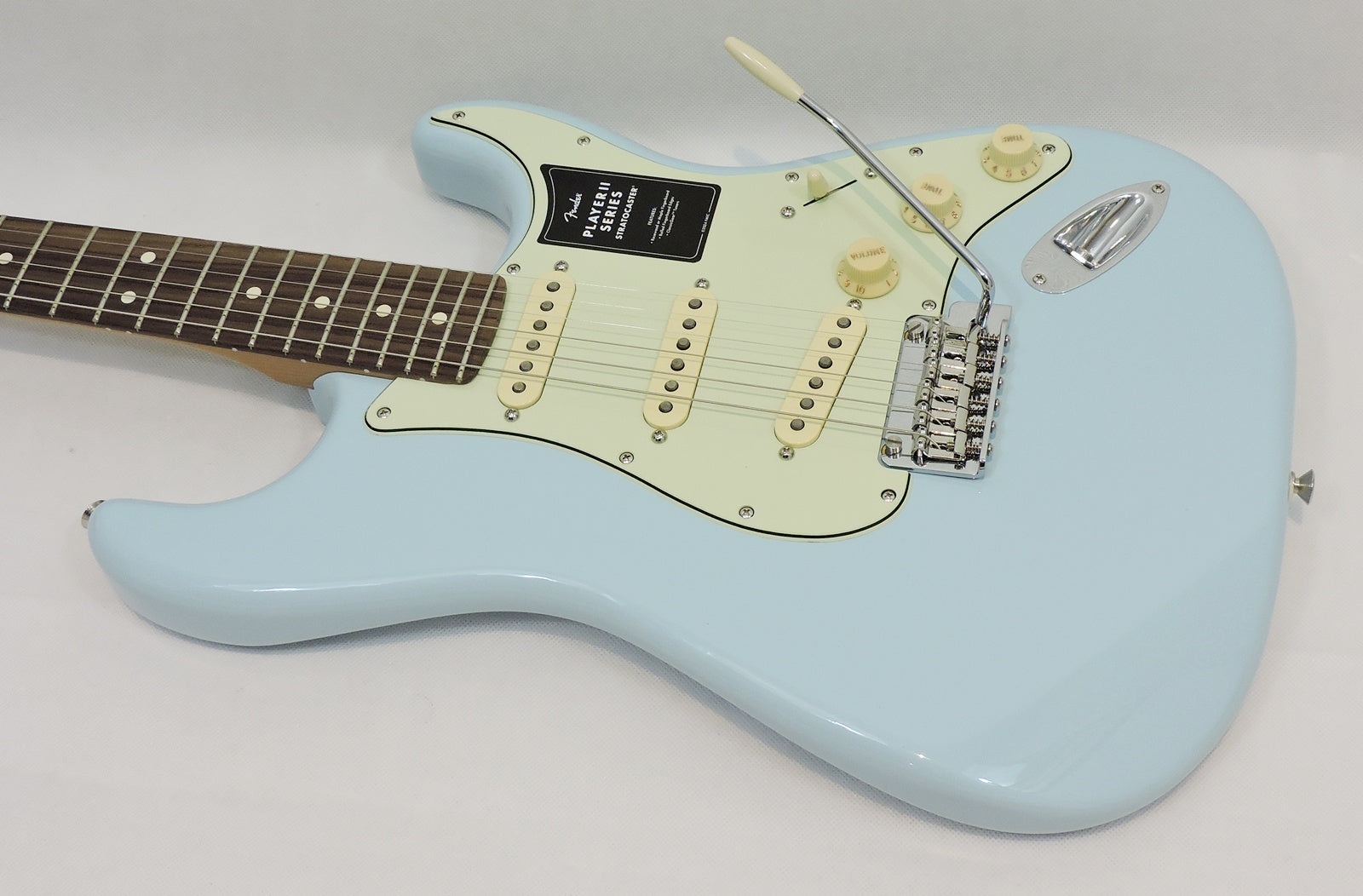 Fender Limited Edition Player II Stratocaster®, Rosewood Fingerboard, Sonic Blue
