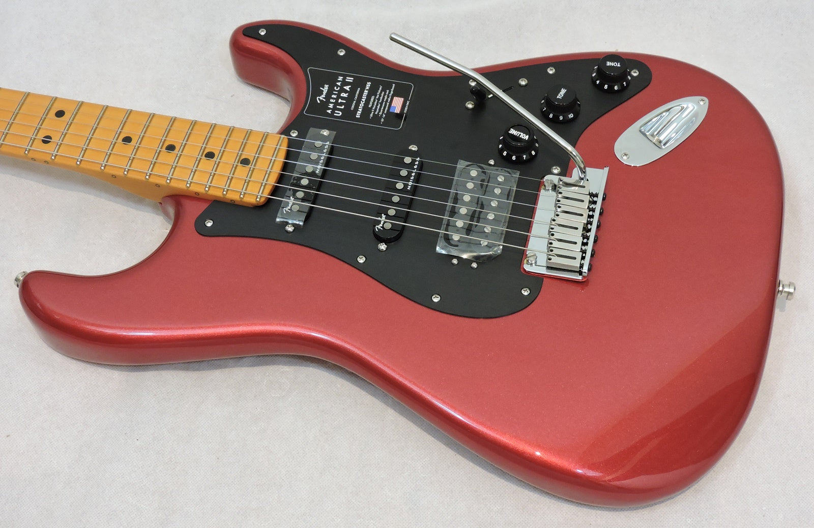 Fender American Ultra II Stratocaster® HSS, Maple Fingerboard, Sinister Red