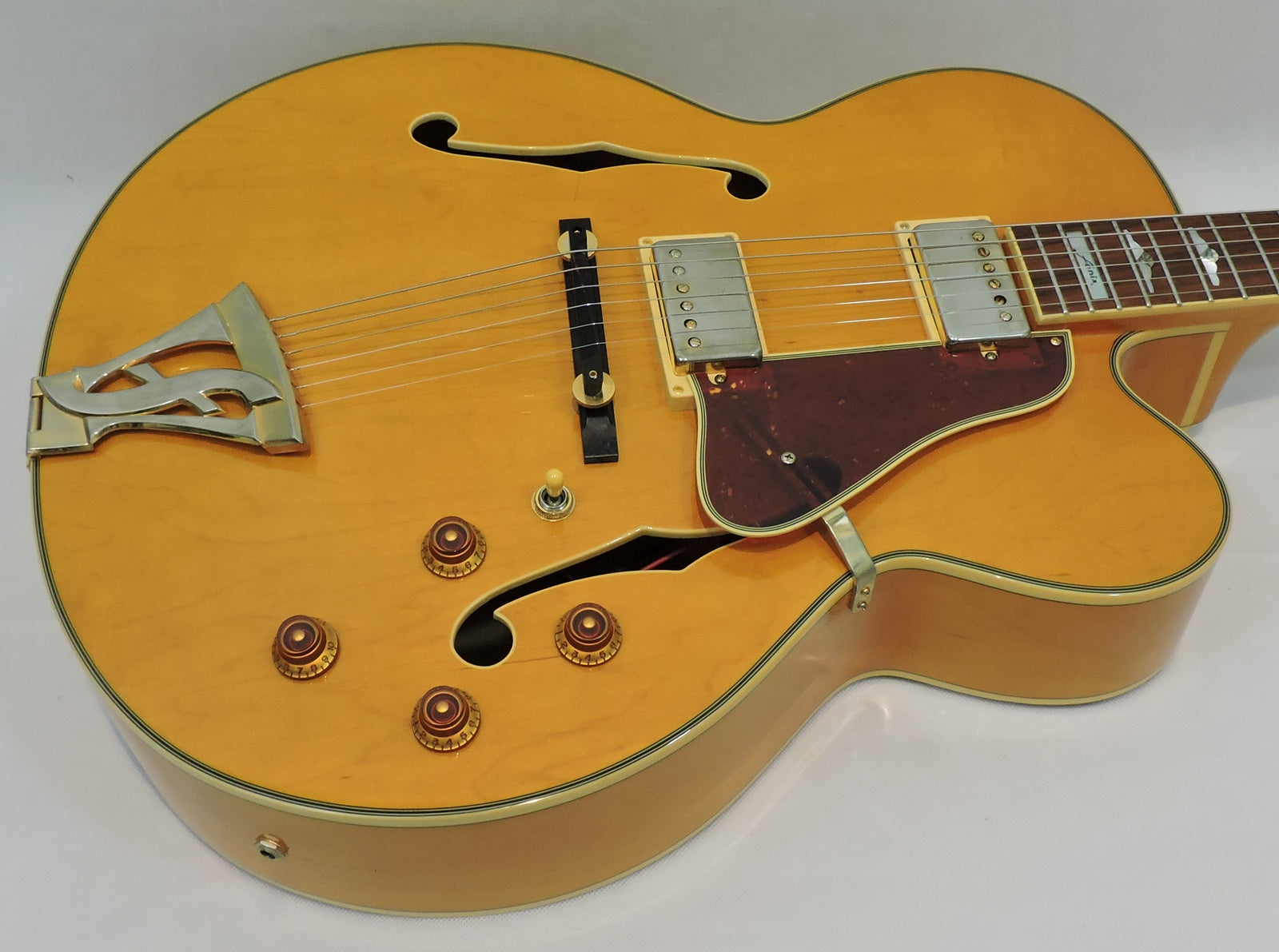 Fenix Archtop Jazz Guitar. Made in Korea - Used