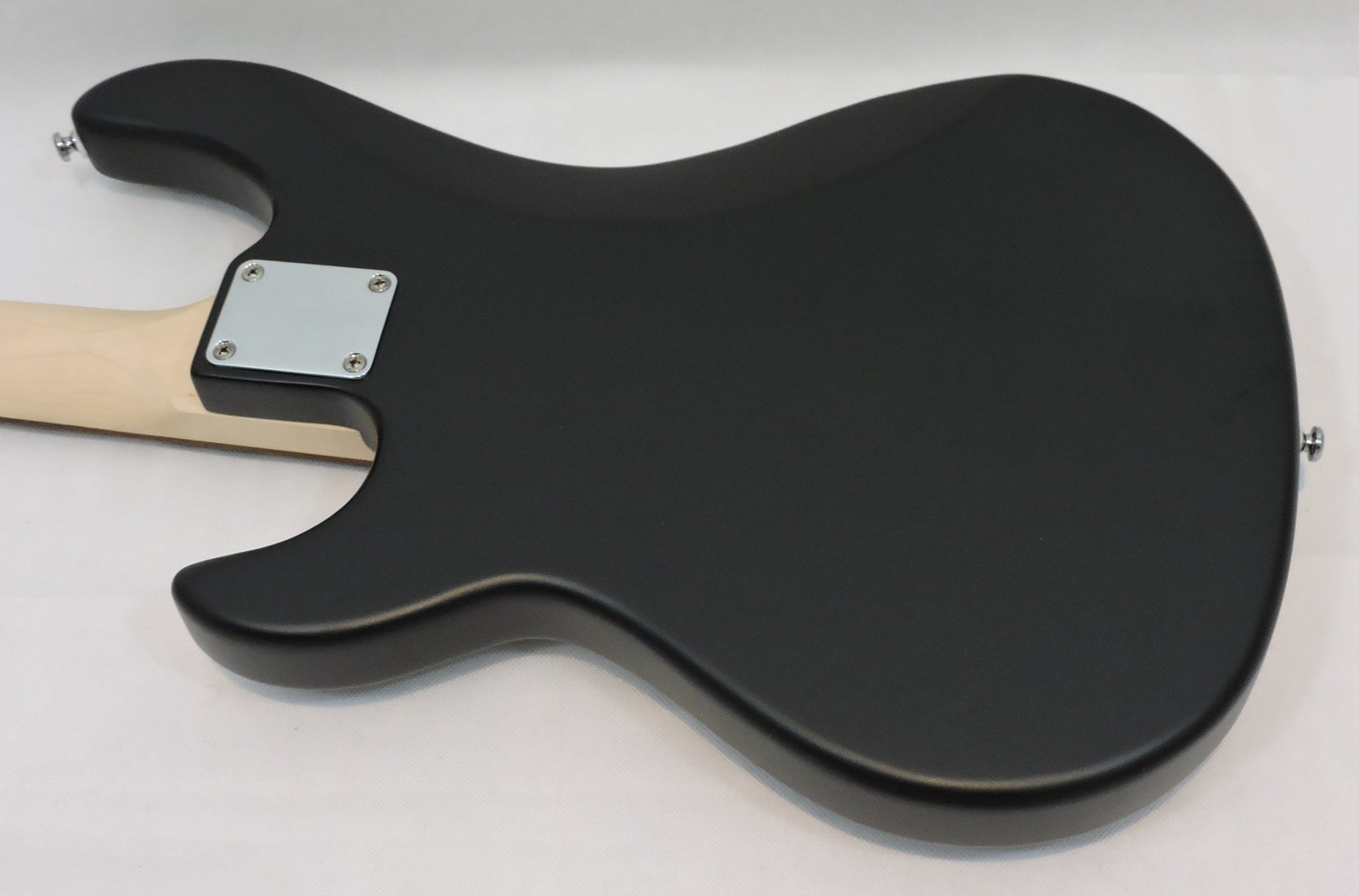 G&L Tribute SB-2 Bass. Black Frost