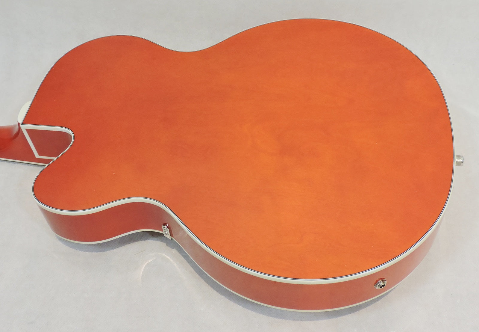 Gretsch G5420T Electromatic® Hollow Body Single-Cut with Bigsby. Orange Stain