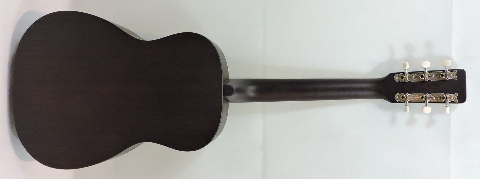 Gretsch Jim Dandy™ Parlour. Deep Cherry Burst