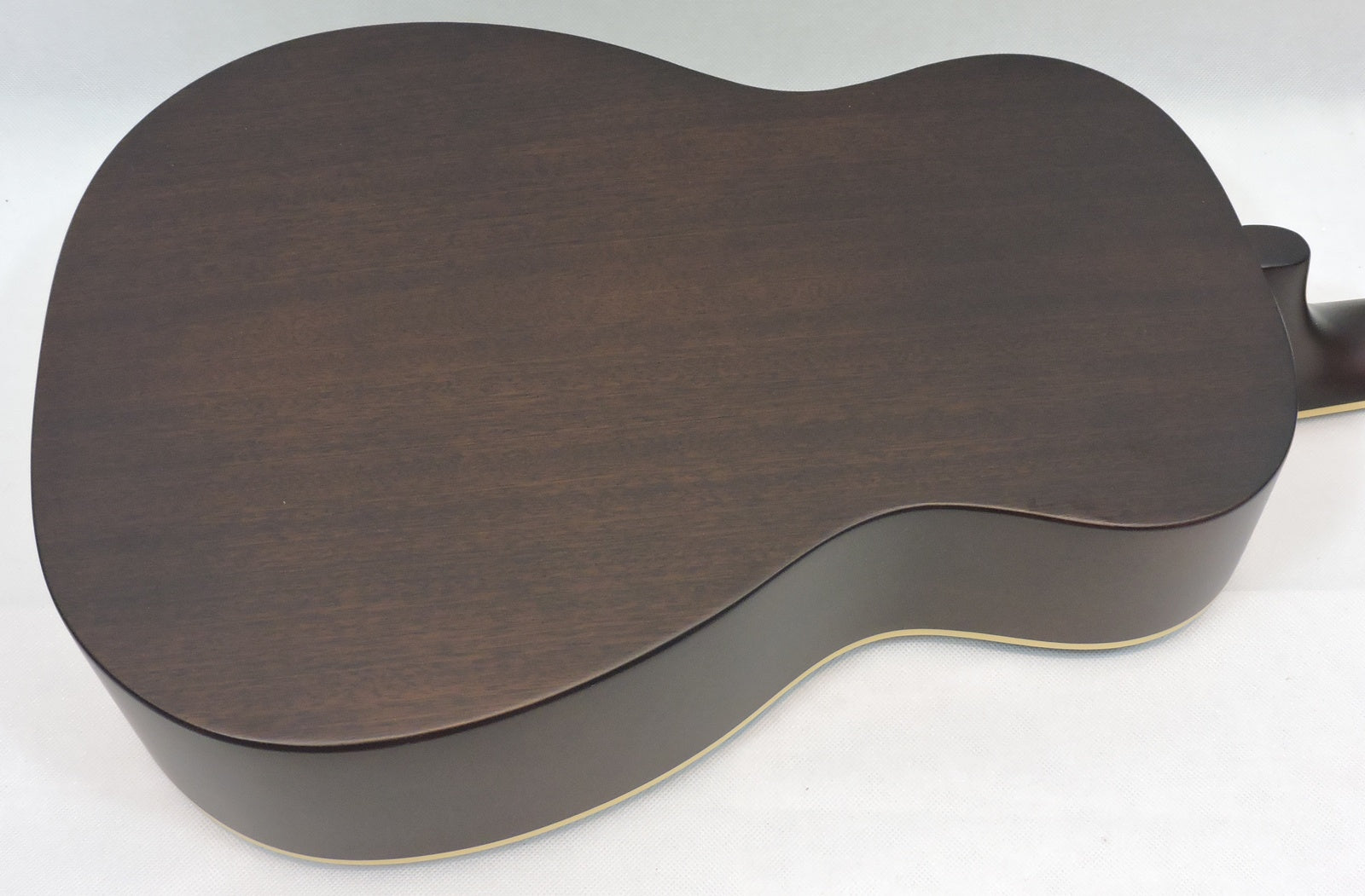 Gretsch Jim Dandy™ Parlour. Deep Cherry Burst