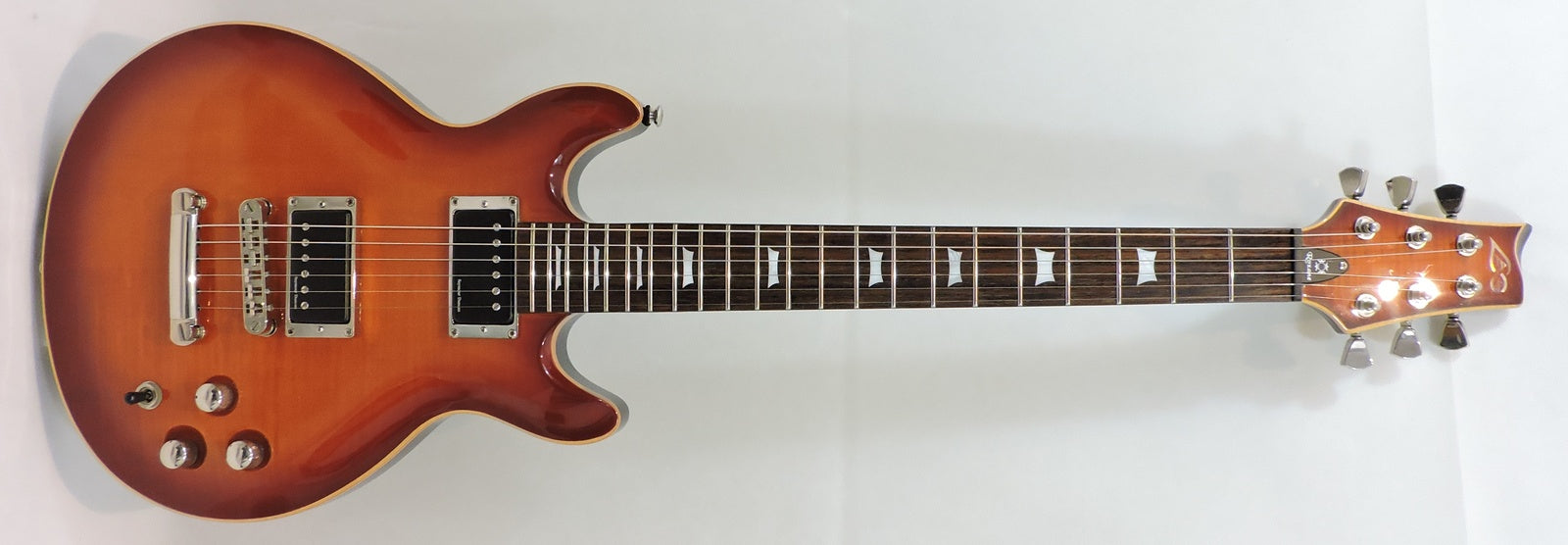 Lag Roxane R500 - Used