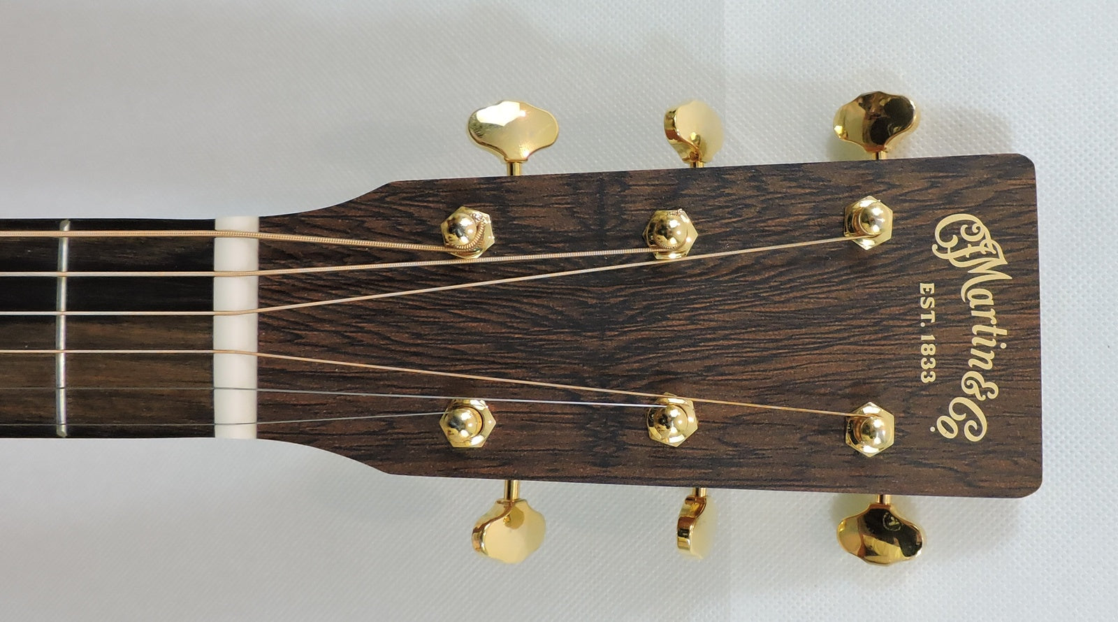 Martin 000 Jr Walnut Burst