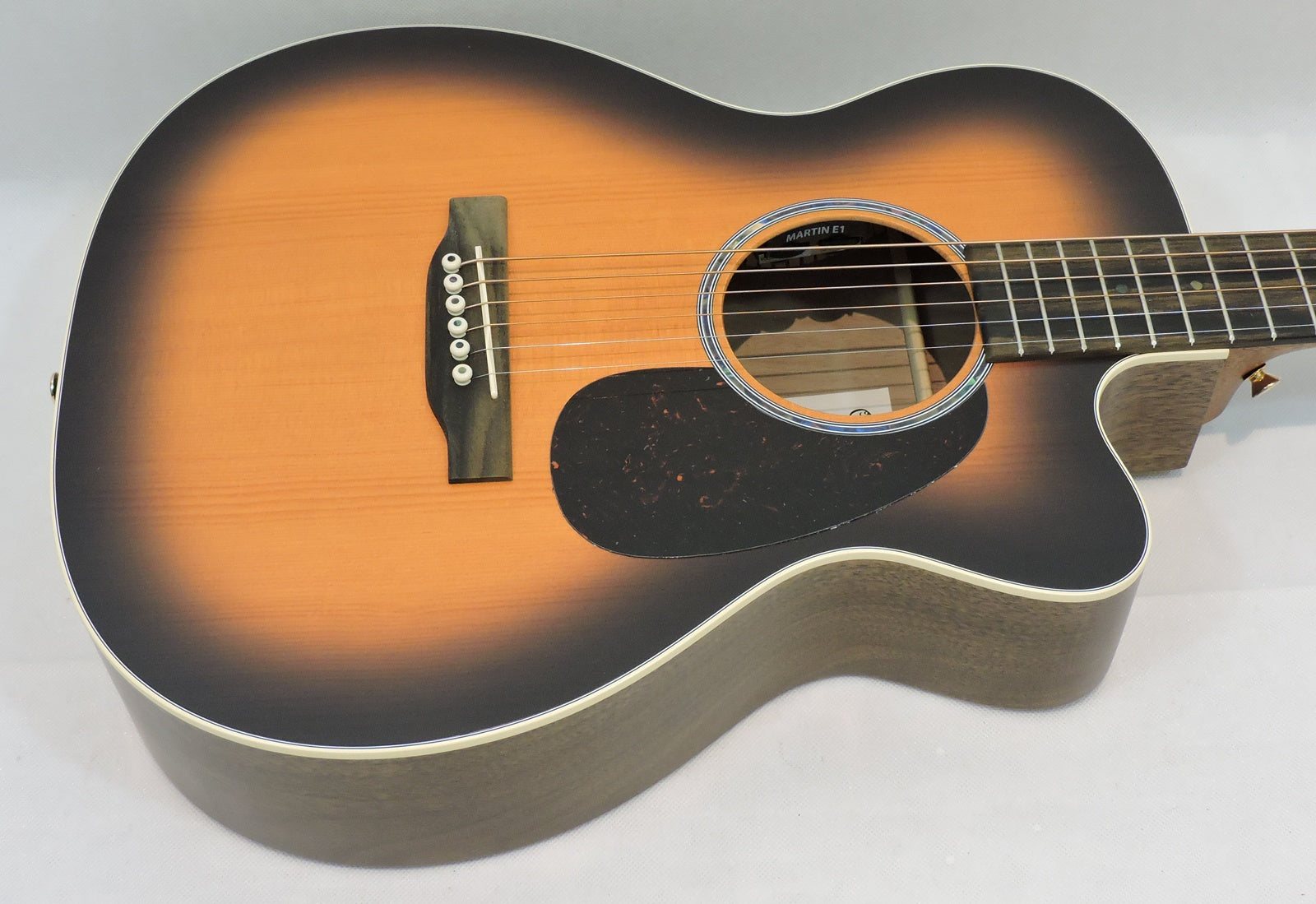Martin 000 Jr Walnut Burst
