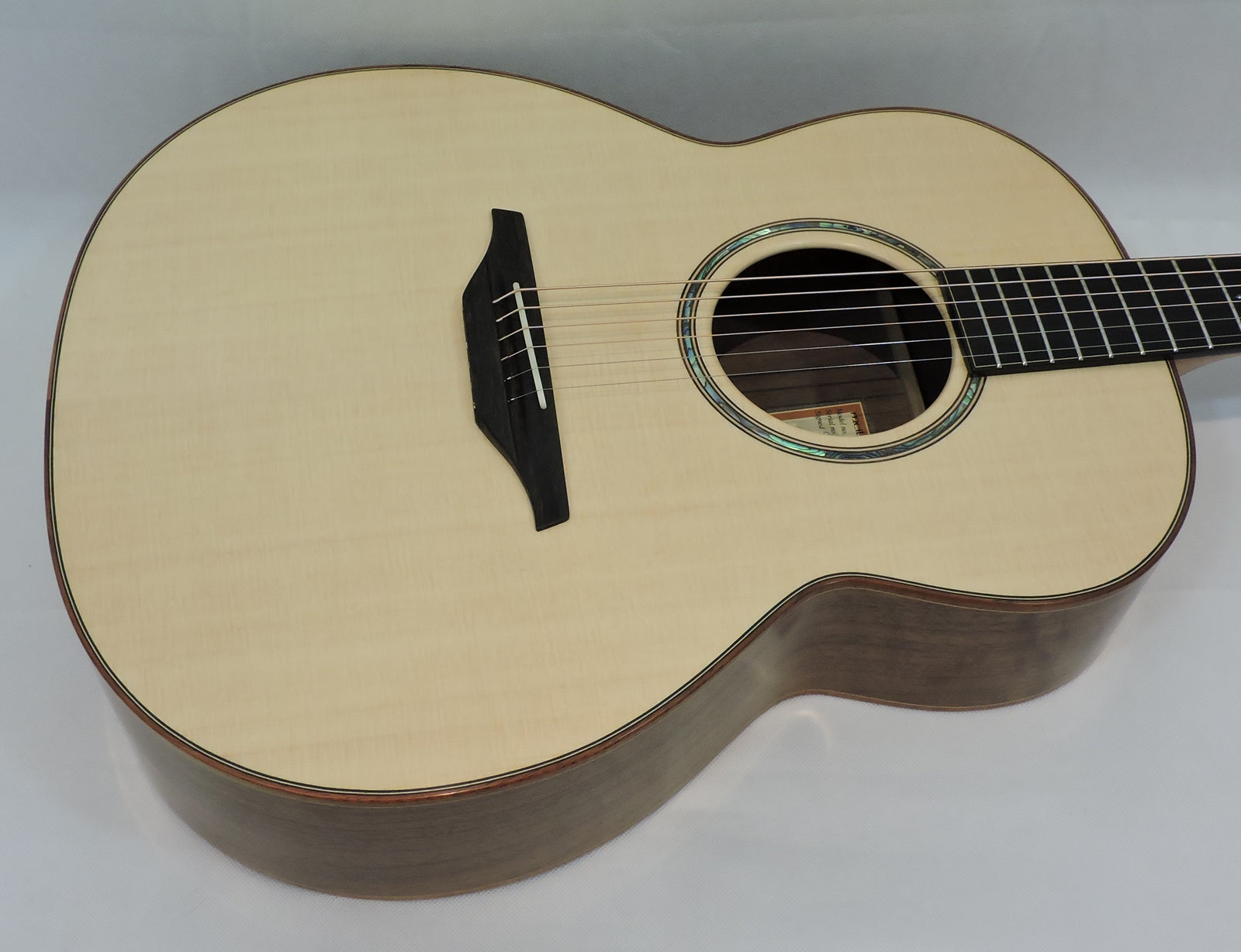 McIlroy AG60 Handmade Acoustic Guitar