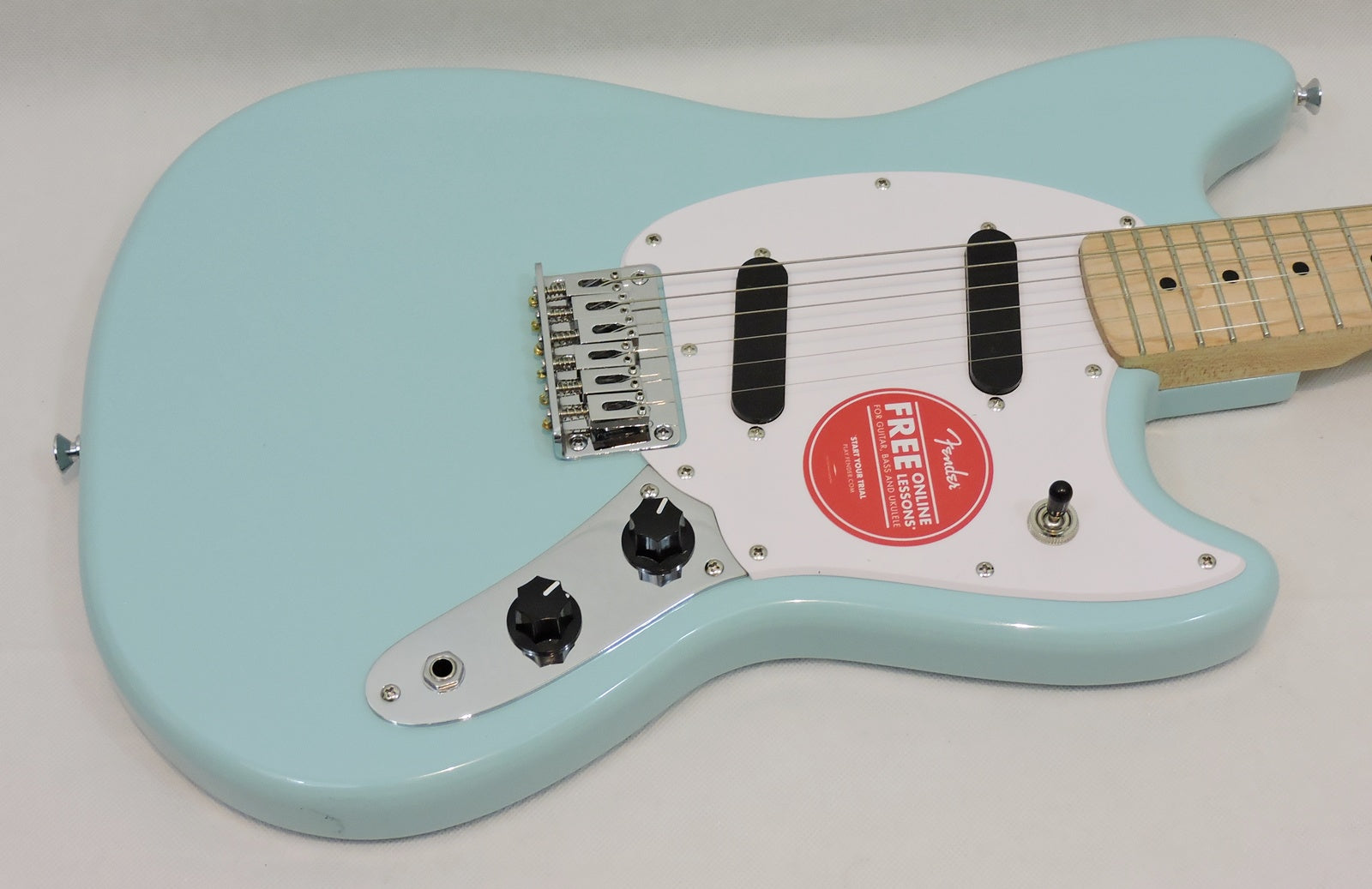 Squier Sonic Mustang, Daphne Blue