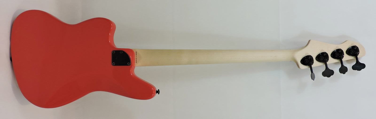 Valiant Jupiter Bass, Lipstick Red Gloss