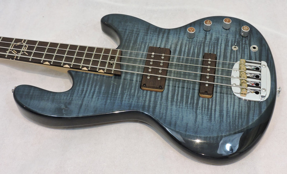 Valiant TNT Bass Langley Guitar Centre