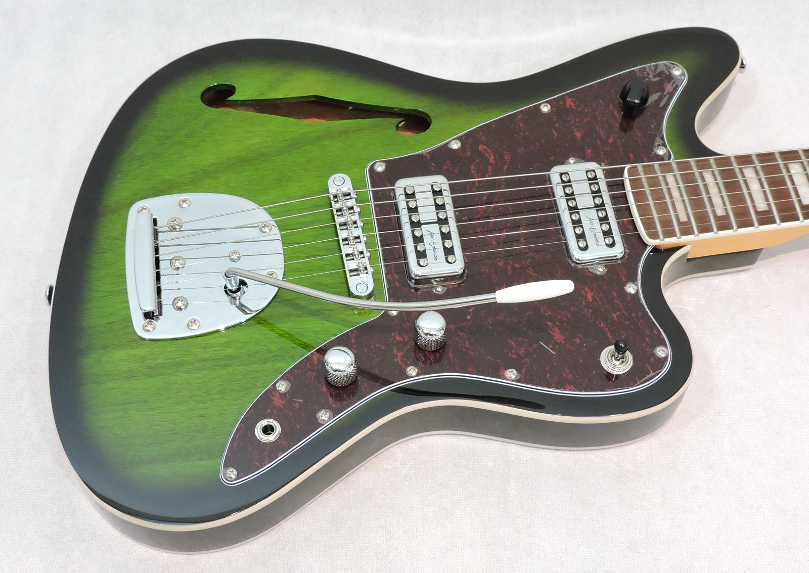 Vintage Revo Series Surfmaster Thinline Twin Guitar Greenburst