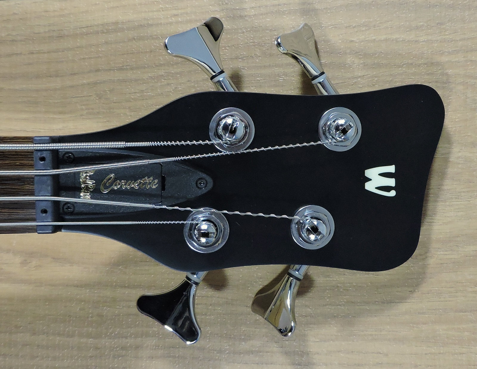 Warwick RockBass Corvette Classic 4. Almond Sunburst