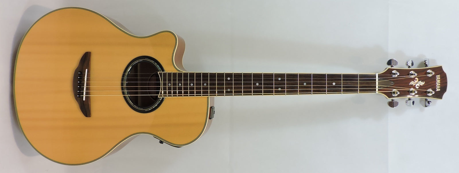 Yamaha APX 700L Electro-Acoustic Left Handed - Used