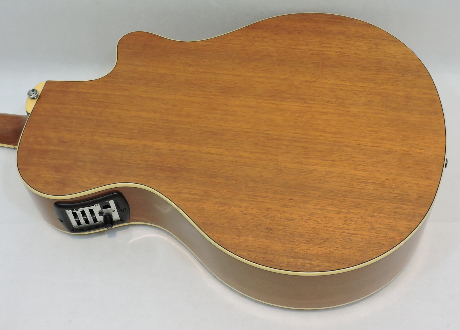 Yamaha APX 700L Electro-Acoustic Left Handed - Used